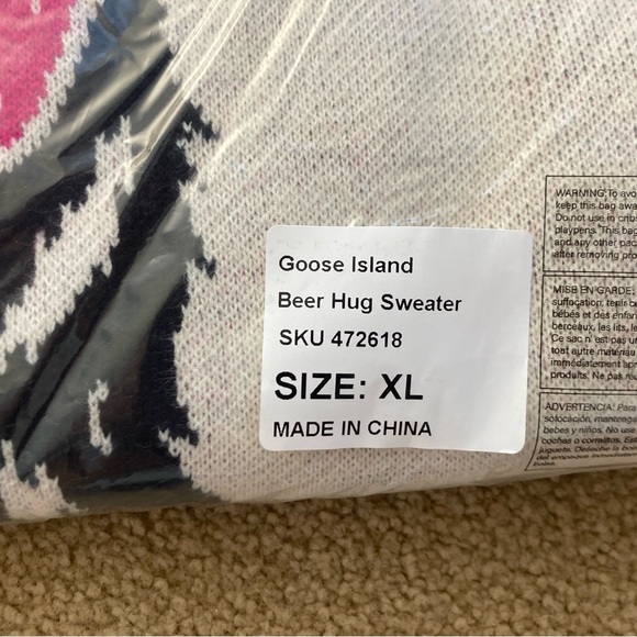 Unisex Beer Hug by Goose Island Ugly Sweater - Picture 3 of 4